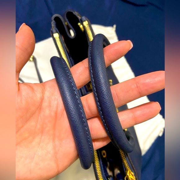 Bundle Michael Kors "Sutton" Purse & Wallet - Picture 13 of 16